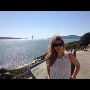 Meet your Posher, Monica